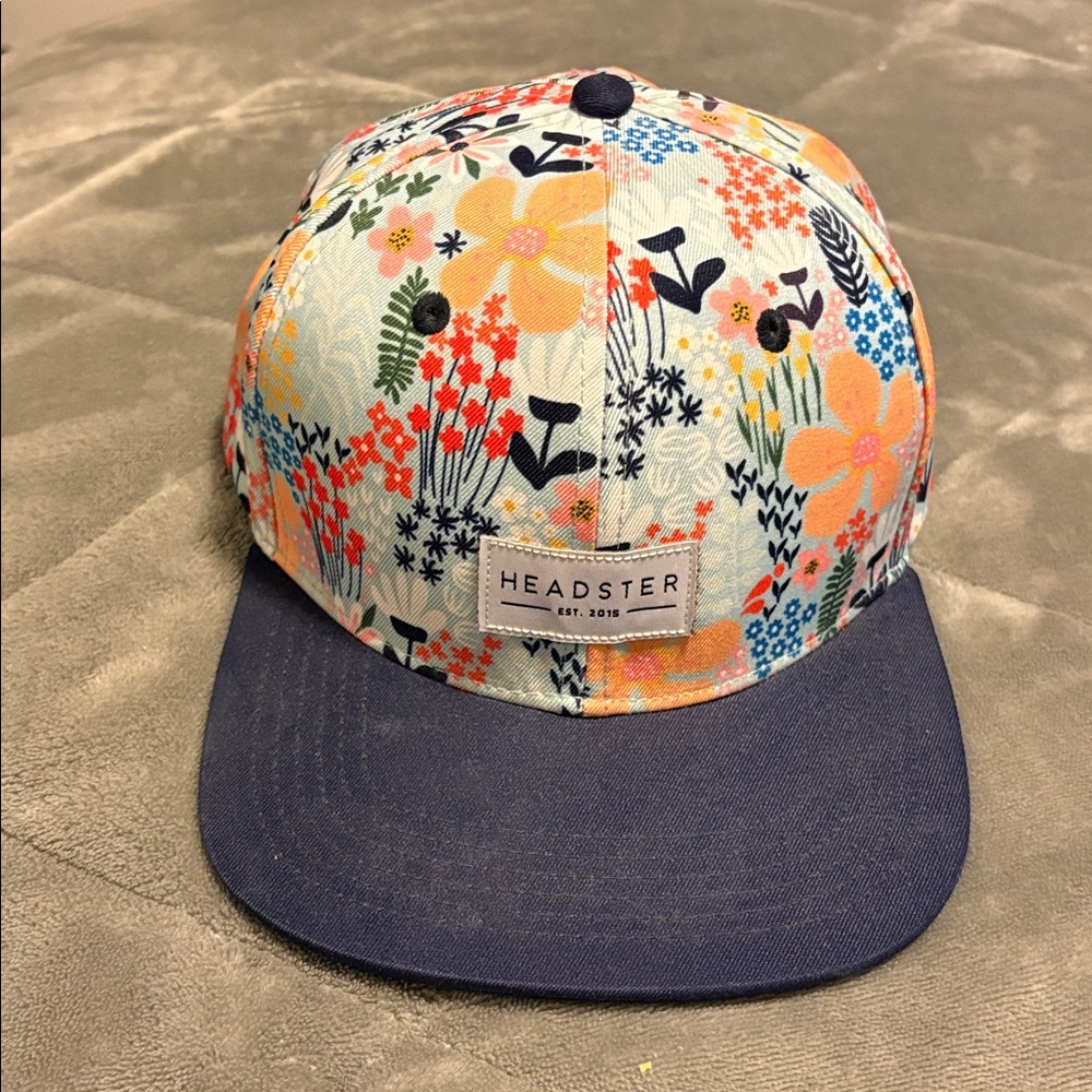 Heater Floral Pattern Cap with Navy Brim